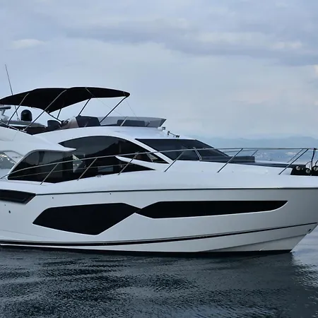 Botel Motor Yacht Sunseeker Manhattan 52 Opatija
