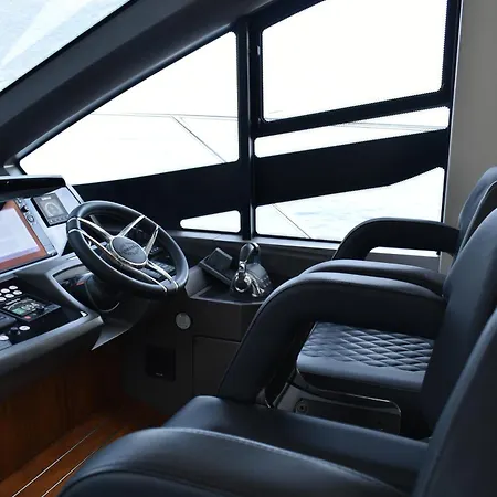 Motor Yacht Sunseeker Manhattan 52 Opatija