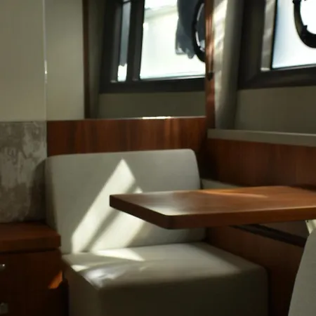Motor Yacht Sunseeker Manhattan 52 *
